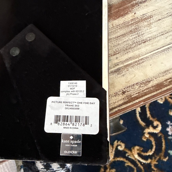 Kate Spade‎ One Fine Day photo frame. NWT - Picture 3 of 3